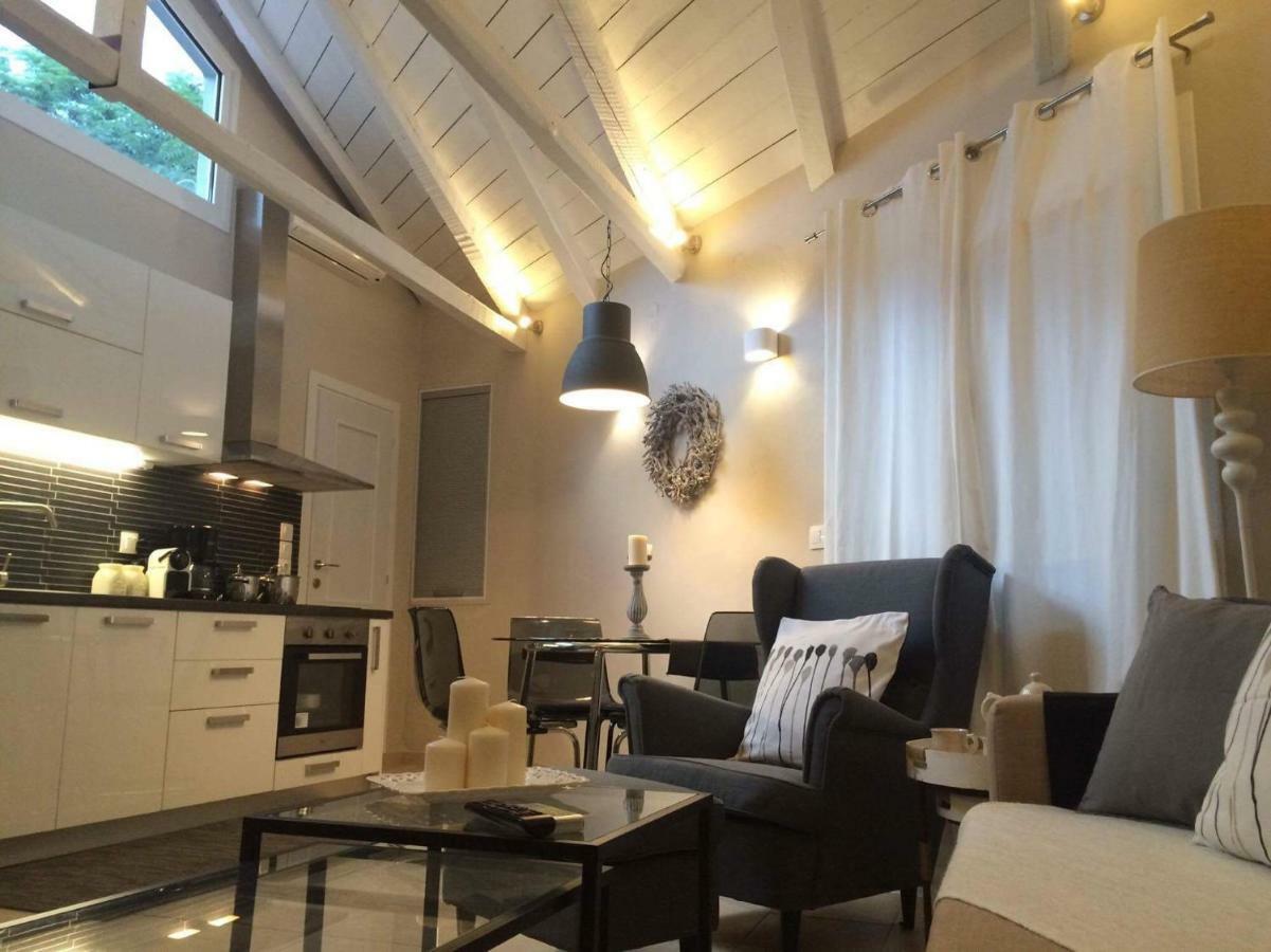 Meni Sweet Luxury Home Волос Екстериор снимка