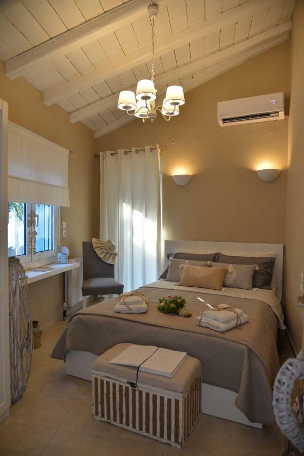 Meni Sweet Luxury Home Волос Екстериор снимка