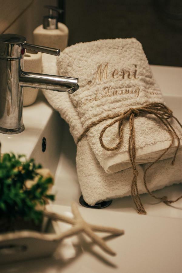 Meni Sweet Luxury Home Волос Екстериор снимка